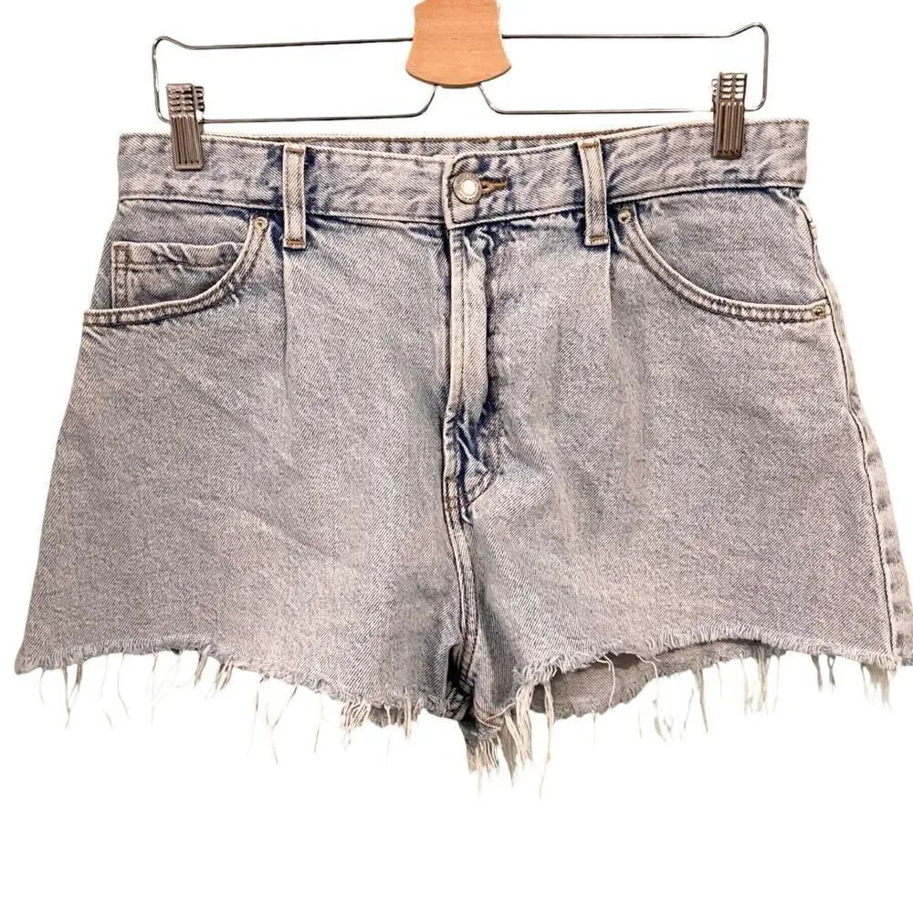 Pull&Bear RawβHem Light Wash Shorts in US Sizeβ8